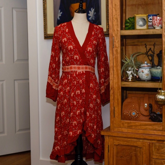 Spell Jewel Soirée Dress Size Medium - Picture 3 of 6